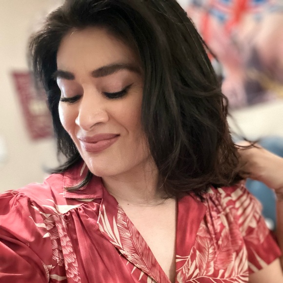 Meet your Posher, Janie - Picture 2 of 2